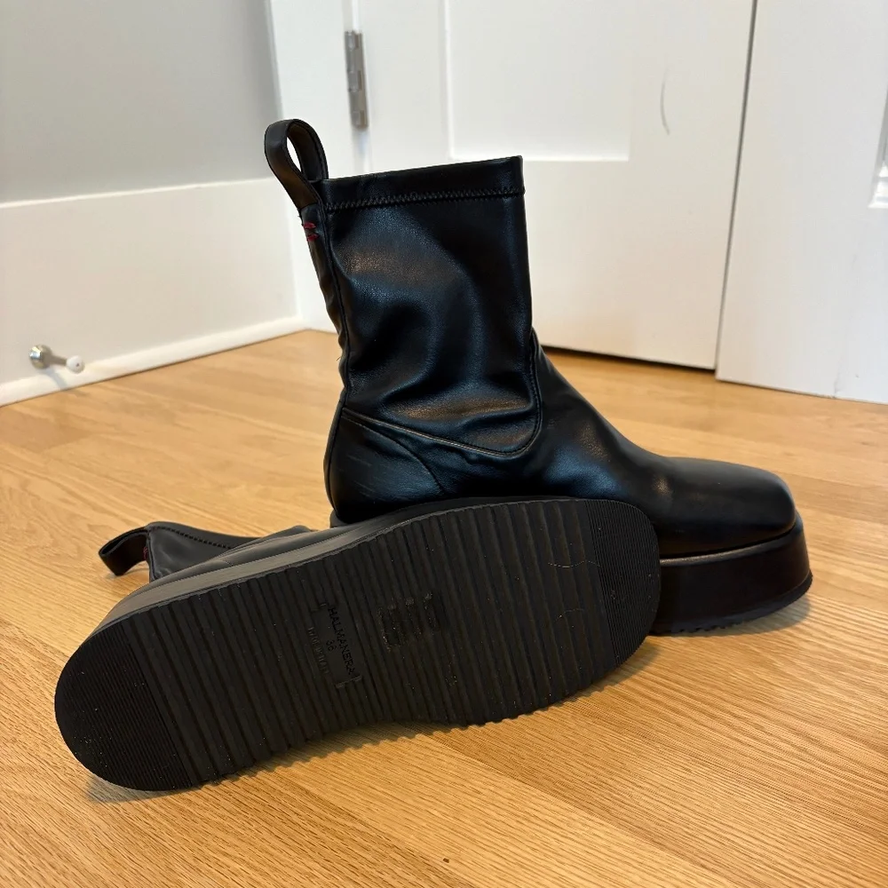 Halmanera Platform boots size 38 or 7.5